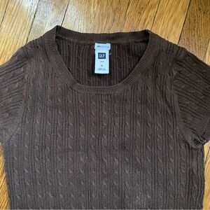 Brown GAP cable knit shirt